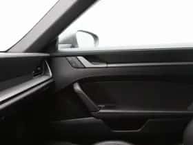 Porsche 911 (2023) thumbnail 34