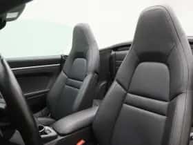 Porsche 911 (2023) thumbnail 5