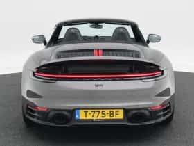 Porsche 911 (2023) thumbnail 6