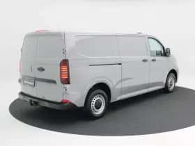 Volkswagen E-Transporter (2026) thumbnail 2