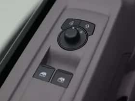 Volkswagen E-Transporter (2026) thumbnail 18