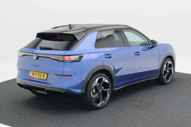 Volkswagen T-Roc (2025) thumbnail 2