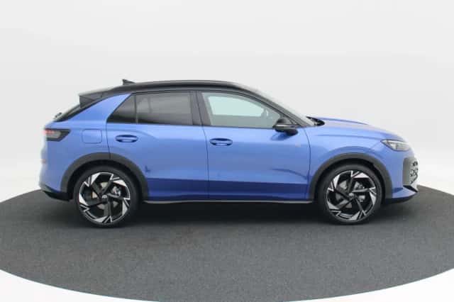 Volkswagen T-Roc (2025) thumbnail 6