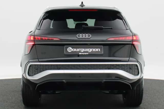 Audi Q3 (2026) thumbnail 5