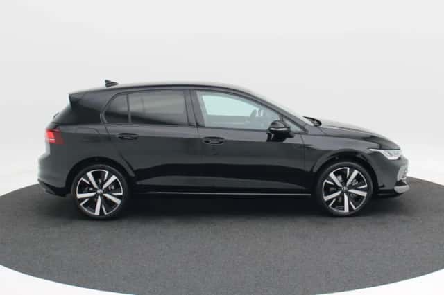 Volkswagen Golf (2026) thumbnail 6