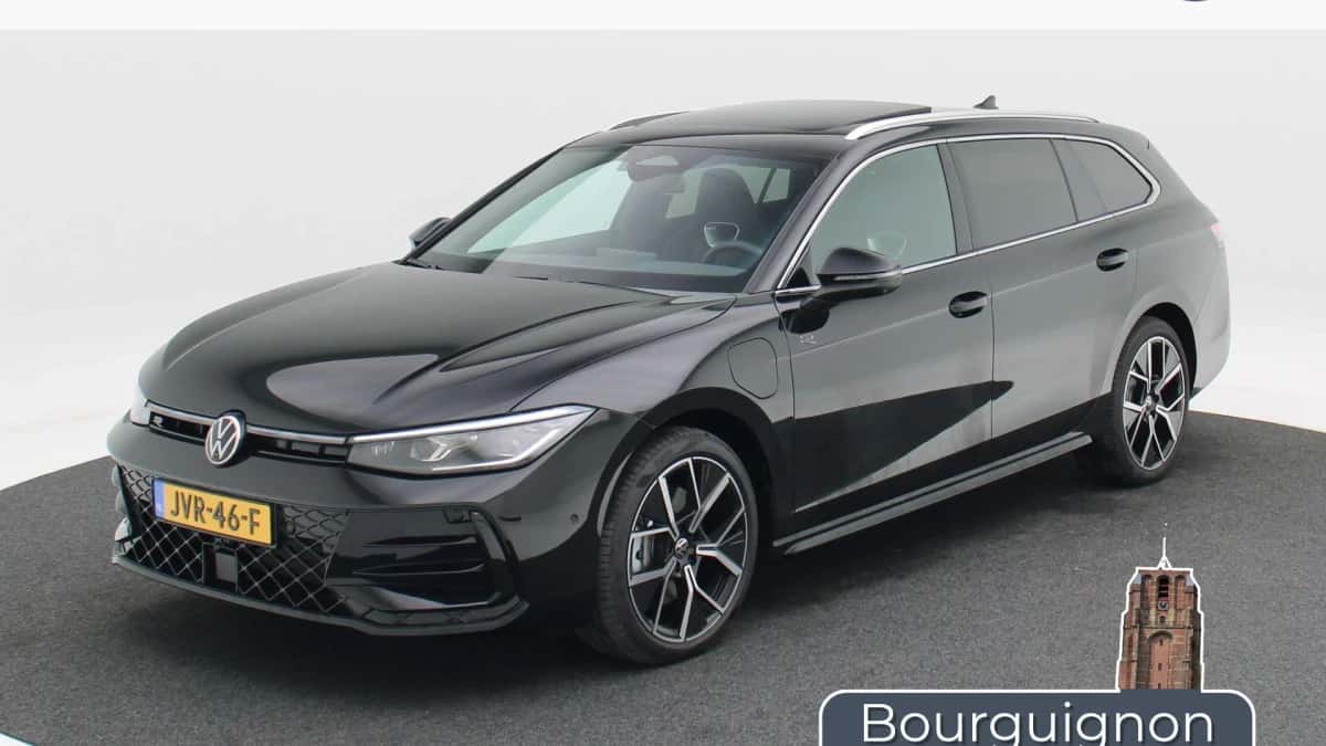 Volkswagen Passat — foto 1