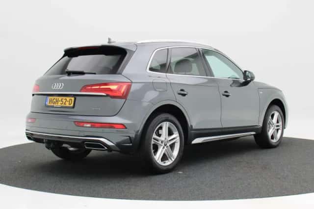 Audi Q5 (2021) thumbnail 2
