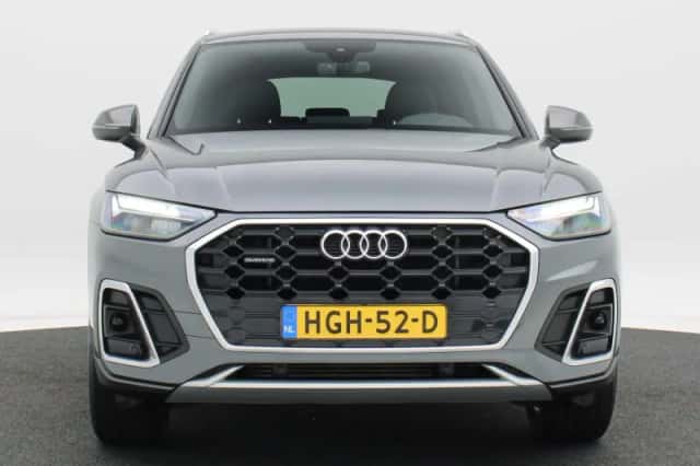 Audi Q5 (2021) thumbnail 4