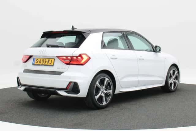 Audi A1 (2022) thumbnail 2