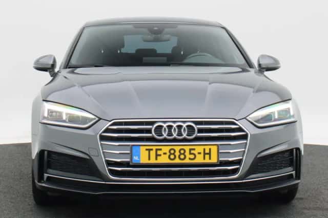 Audi A5 (2018) thumbnail 4