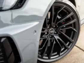 Audi RS4 (2021) thumbnail 4
