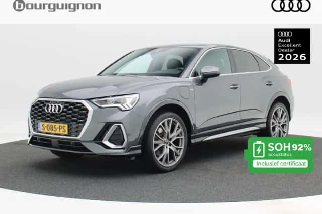 Audi Q3 (2022) thumbnail 1