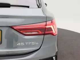 Audi Q3 (2022) thumbnail 16