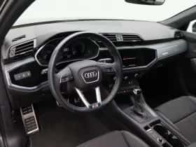 Audi Q3 (2022) thumbnail 4