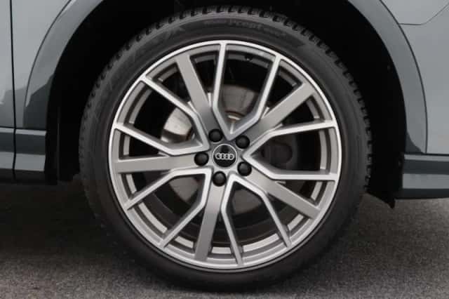 Audi Q3 (2022) thumbnail 6