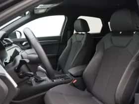 Audi Q3 (2022) thumbnail 8