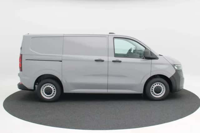 Volkswagen E-Transporter (2026) thumbnail 6