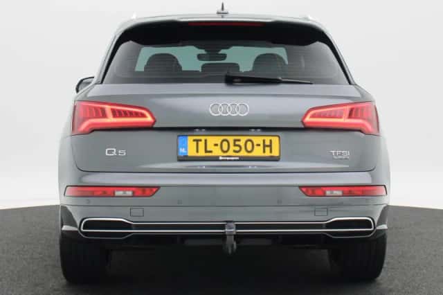 Audi Q5 (2018) thumbnail 5