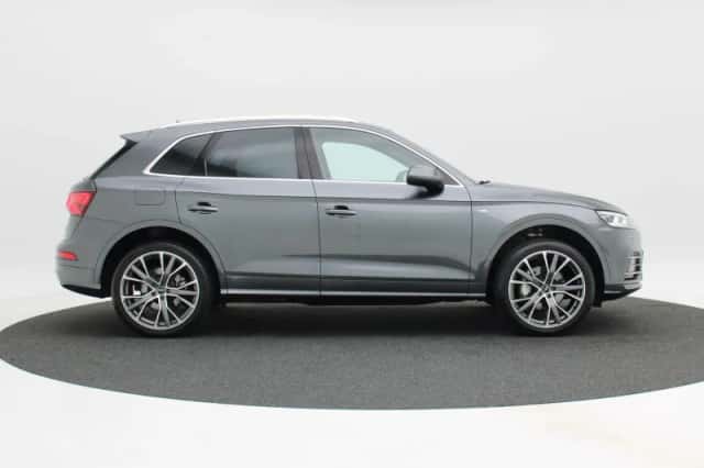 Audi Q5 (2018) thumbnail 6