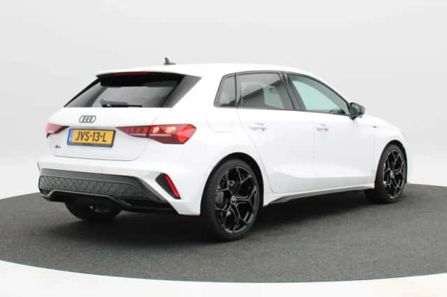 Audi A3 (2026) thumbnail 2