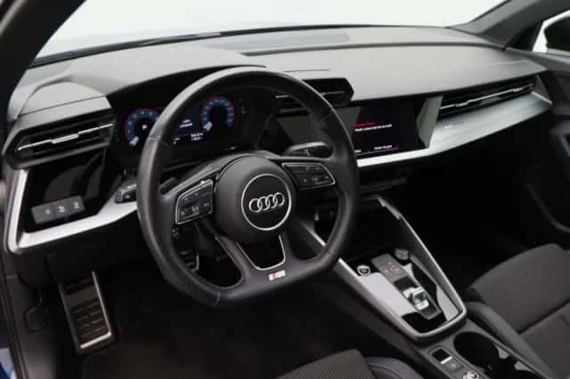 Audi A3 (2023) thumbnail 3