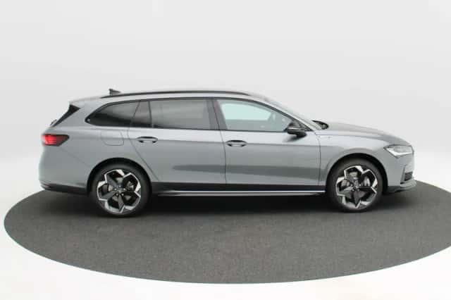 Škoda Superb (2026) thumbnail 6