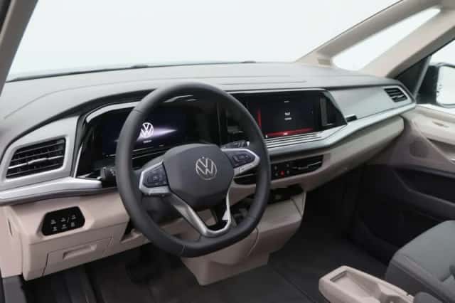 Volkswagen Multivan (2026) thumbnail 3
