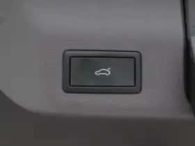 Volkswagen Multivan thumbnail 17