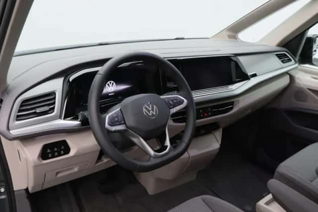 Volkswagen Multivan (2026) thumbnail 3