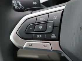 Volkswagen Multivan thumbnail 23