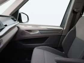 Volkswagen Multivan thumbnail 33