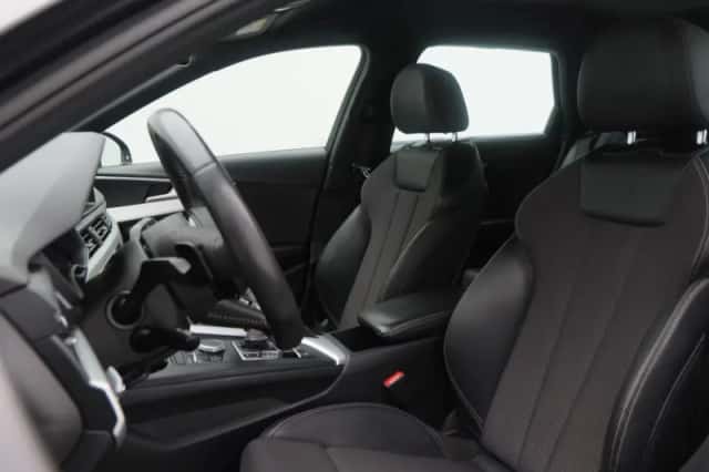 Audi A4 (2019) thumbnail 5