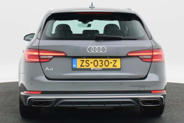 Audi A4 (2019) thumbnail 6