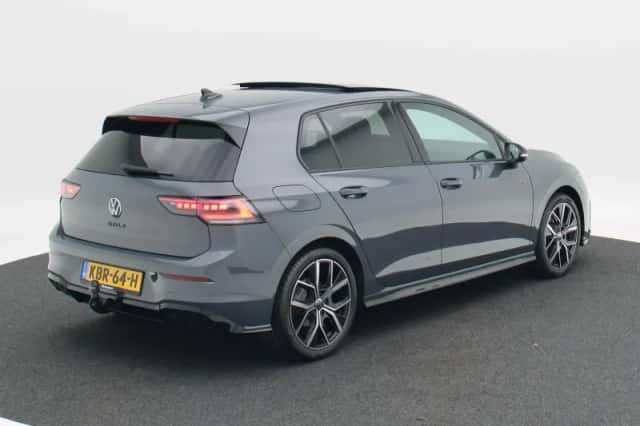 Volkswagen Golf (2026) thumbnail 2