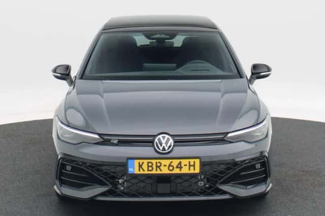 Volkswagen Golf (2026) thumbnail 4