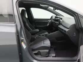 Volkswagen Golf (2026) thumbnail 56