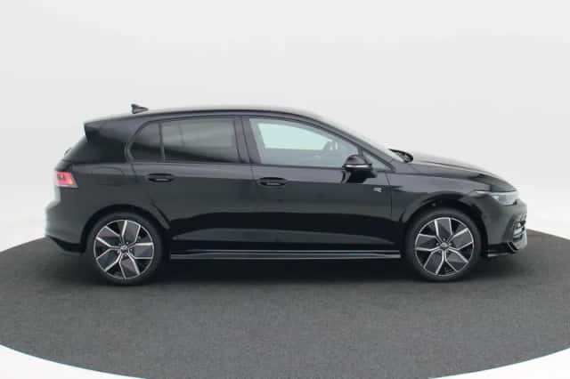 Volkswagen Golf (2026) thumbnail 6