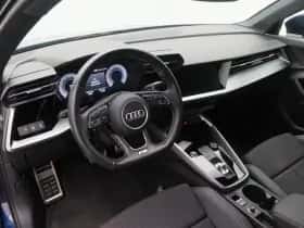 Audi A3 (2021) thumbnail 3