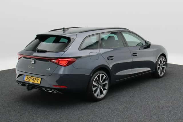 SEAT Leon Sportstourer (2026) thumbnail 2