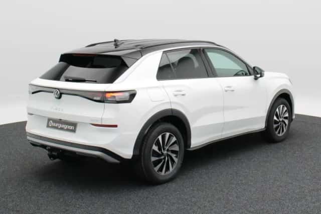 Volkswagen T-Roc (2026) thumbnail 2