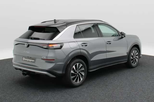 Volkswagen T-Roc (2026) thumbnail 2