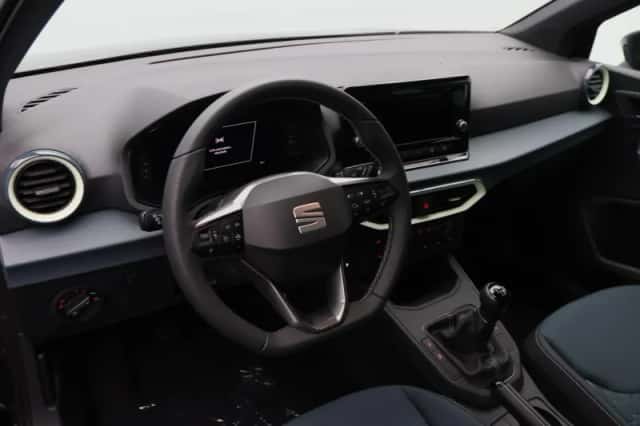 SEAT Arona (2026) thumbnail 3