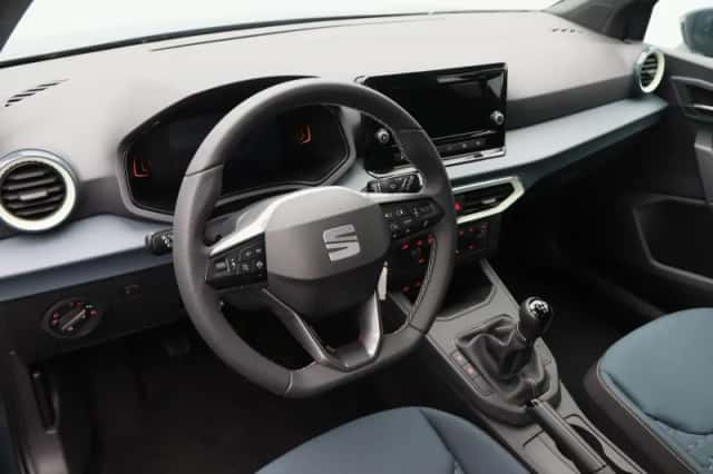 SEAT Arona (2026) thumbnail 3