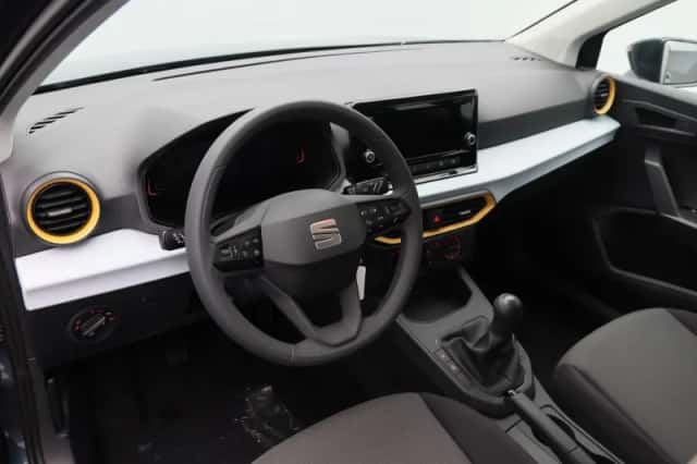 SEAT Arona (2026) thumbnail 3