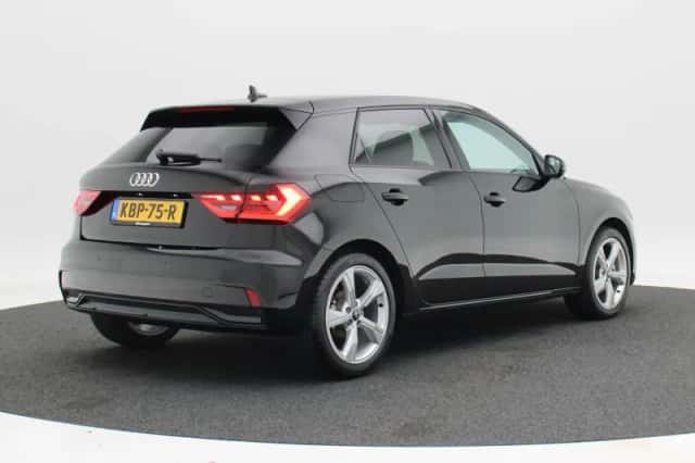 Audi A1 (2025) thumbnail 2