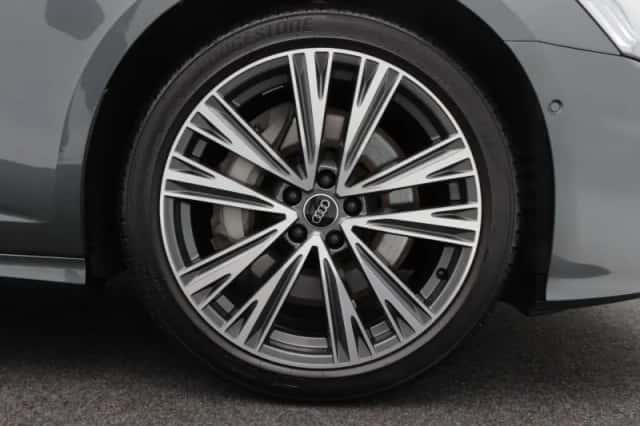 Audi A6 (2024) thumbnail 6
