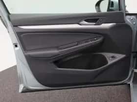 Volkswagen Golf (2026) thumbnail 16
