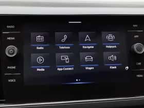 Volkswagen Polo (2023) thumbnail 26