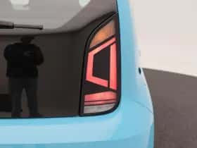 Volkswagen Up! (2023) thumbnail 15