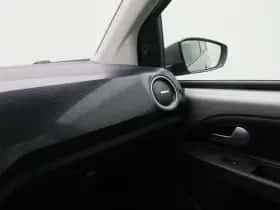 Volkswagen Up! (2023) thumbnail 22